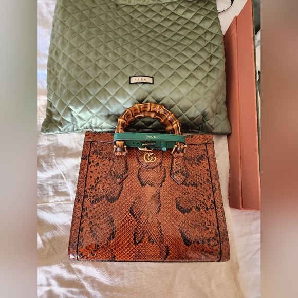 NWT Gucci Diana python bag - Picture 3 of 12